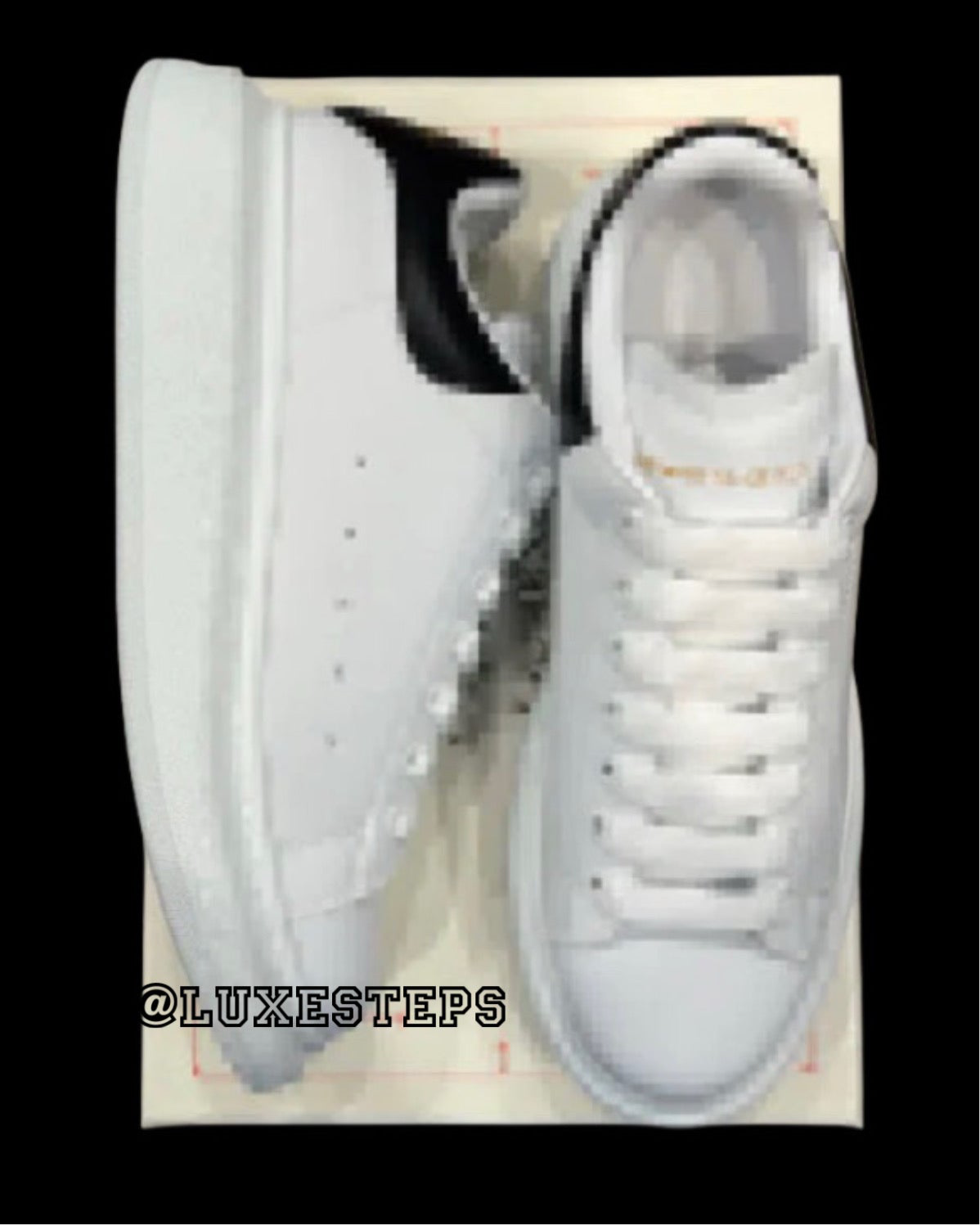 WHITE / BLACK - A MQN