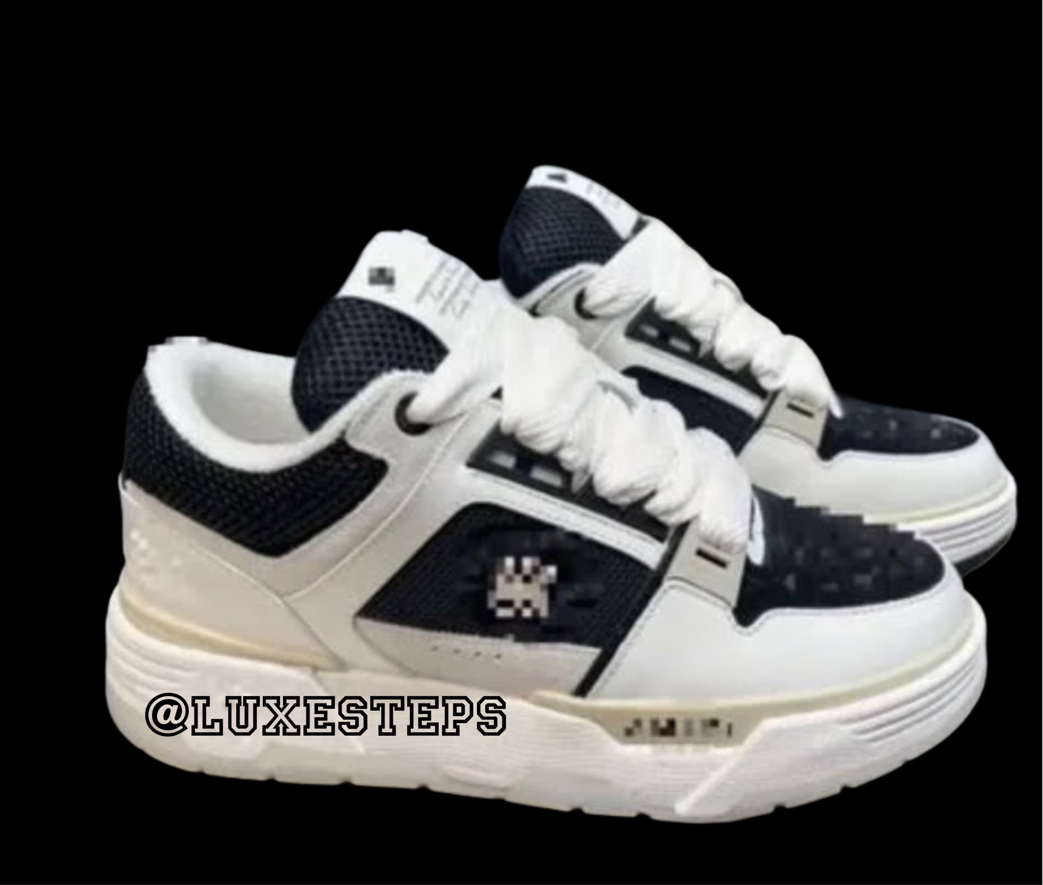 WHITE / BLACK - AMRI